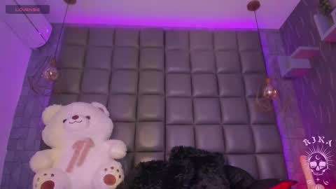 Kira  online show from 03.21.26