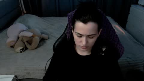 Kira  follow me  online show from 03.04.26