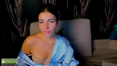 Snapshot of kiraa_sunny chatting on 10.20.25 kiraa sunny online show from 10.20.25