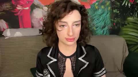 Kira  online show from 04.18.26