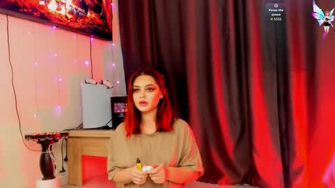 Snapshot of kiraflorence chatting on 10.21.25 KIra online show from 10.21.25