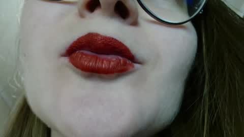 KiraGoldens online show from 10.19.25