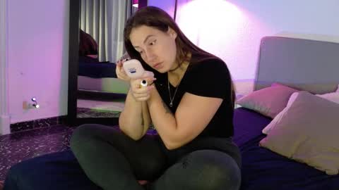 Kira online show from 10.24.25