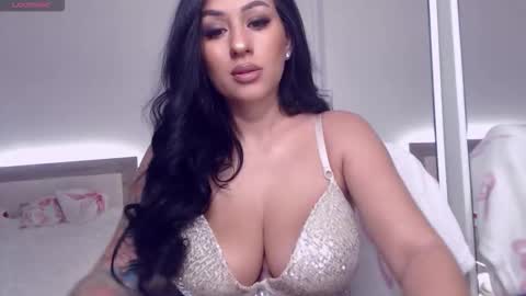 kiramaes online show from 01.18.26