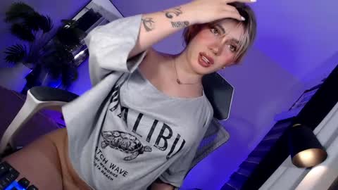 Its your girl KIRA online show from 05.22.26