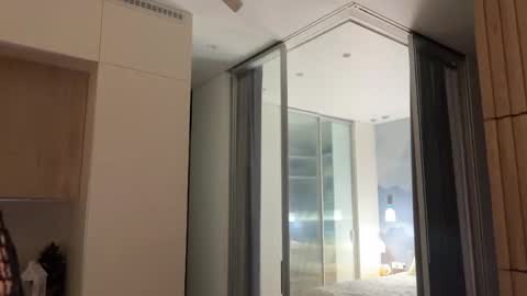 Kira online show from 04.02.26