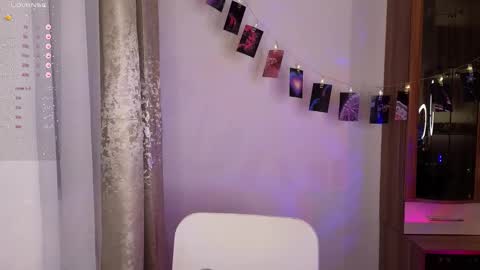 Kira cute online show from 10.21.25