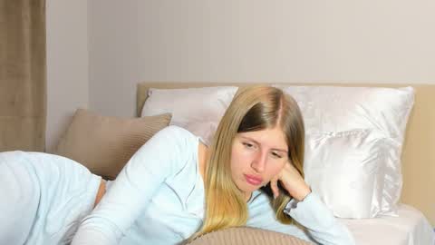 Kira online show from 01.15.26