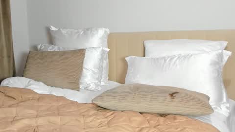 Kira online show from 03.22.26