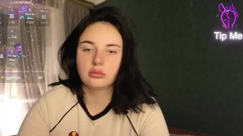 Kira online show from 04.18.26