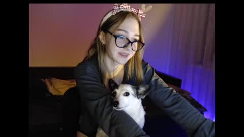 Snapshot of kisa____ chatting on 12.25.24 kisa____ online show from 12.25.24