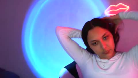 Snapshot of kiss_ameliaa chatting on 02.18.25 kiss_ameliaa online show from 02.18.25