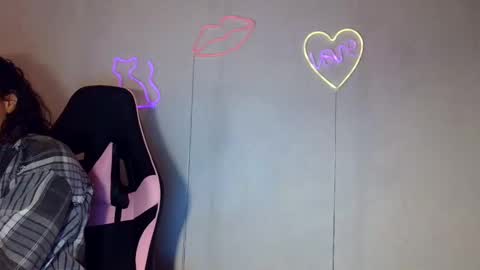 Snapshot of kiss_ameliaa chatting on 03.01.25 kiss_ameliaa online show from 03.01.25