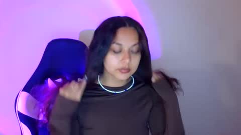 Snapshot of kiss_ameliaa chatting on 10.02.25 kiss_ameliaa online show from 10.02.25