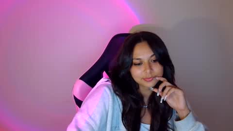 Snapshot of kiss_ameliaa chatting on 10.10.25 kiss_ameliaa online show from 10.10.25