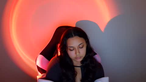 Snapshot of kiss_ameliaa chatting on 10.14.25 kiss_ameliaa online show from 10.14.25