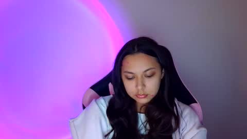 Snapshot of kiss_ameliaa chatting on 10.27.25 kiss_ameliaa online show from 10.27.25