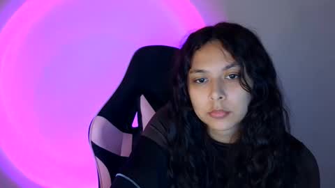 Snapshot of kiss_ameliaa chatting on 11.27.25 kiss_ameliaa online show from 11.27.25