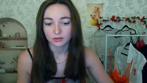 Valeria online show from 11.21.25