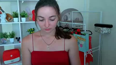 Snapshot of kiss_shy chatting on 06.29.26 Valeria online show from 06.29.26