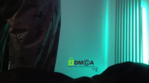 Snapshot of kissabella chatting on 11.14.25 Alexandra online show from 11.14.25