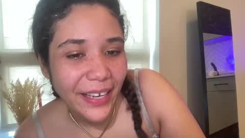 Snapshot of kissandcurrency chatting on 02.26.26 Kiss Currency online show from 02.26.26