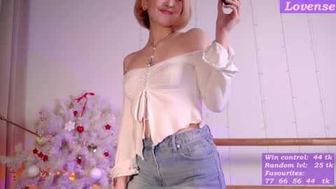 Snapshot of kisskiss_muah chatting on 01.24.25 Kate  online show from 01.24.25