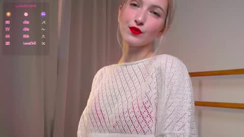 Snapshot of kisskiss_muah chatting on 09.23.25 Kate  online show from 09.23.25