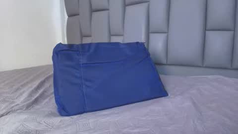 BELLA FLAME online show from 01.13.26