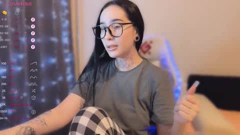 Snapshot of kissmenastya chatting on 10.19.25 Nastya online show from 10.19.25