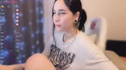 Snapshot of kissmenastya chatting on 10.22.25 Nastya online show from 10.22.25