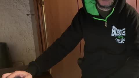 kissofbanned1983 online show from 01.10.26