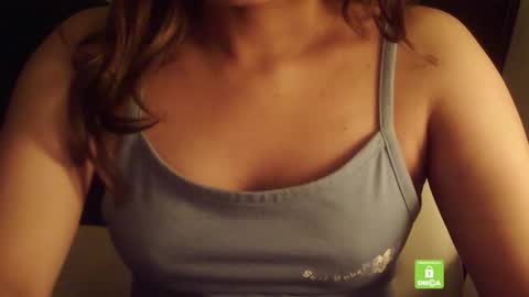 Snapshot of kisspriya chatting on 12.16.25 J online show from 12.16.25