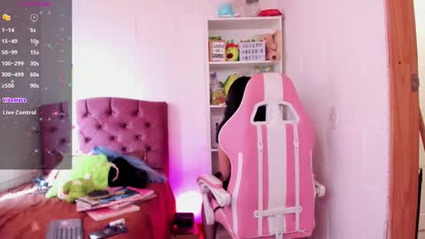 Lily online show from 02.24.25