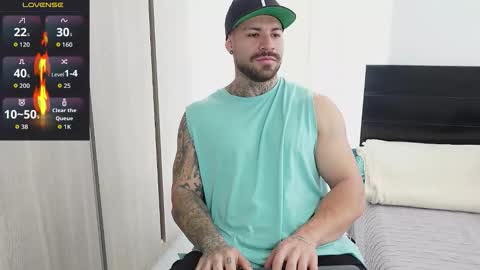 Snapshot of kite__ chatting on 02.01.26 kite__ online show from 02.01.26