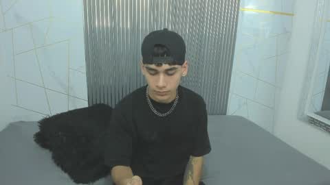 kitsune_44 online show from 04.04.26