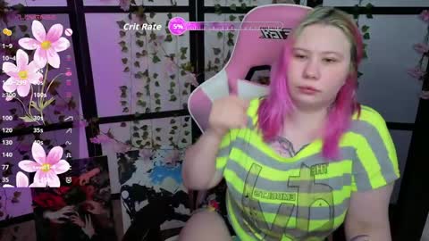 Snapshot of kitsune_little chatting on 04.07.26 kitsune_little online show from 04.07.26