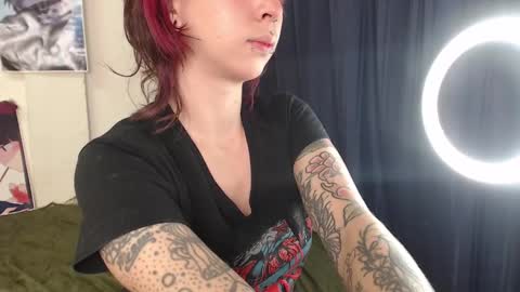 Snapshot of kitsunearineko chatting on 01.14.25 Ari Keimiwrights online show from 01.14.25