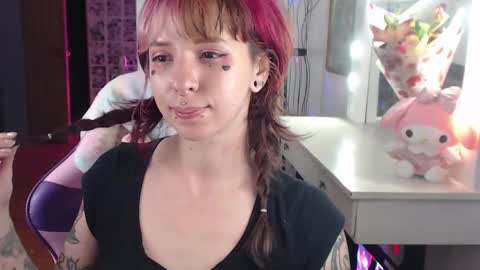 Snapshot of kitsunearineko chatting on 02.15.25 Ari Keimiwrights online show from 02.15.25