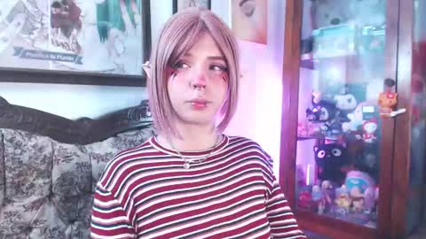 Snapshot of kitsunearineko chatting on 10.16.25 Ari Keimiwrights online show from 10.16.25