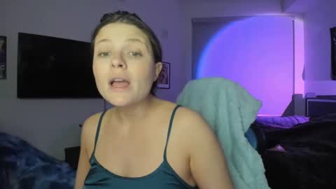 Serina Chan online show from 01.17.25