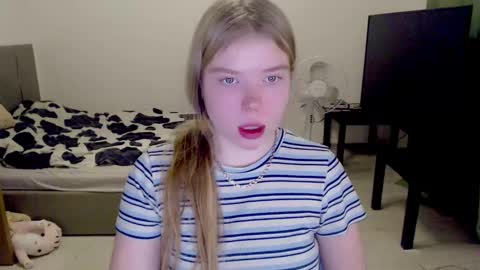 Jennyblonde and Emmabrunette online show from 12.14.24