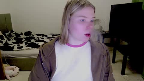 Jennyblonde and Emmabrunette online show from 12.18.24
