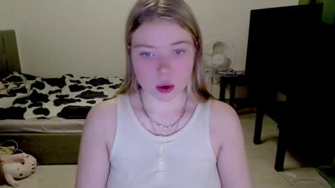 Jennyblonde and Emmabrunette online show from 12.23.24