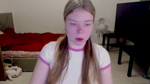 Jennyblonde and Emmabrunette online show from 01.15.25