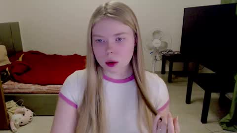 Jennyblonde and Emmabrunette online show from 02.05.25