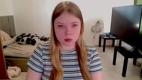Jennyblonde and Emmabrunette online show from 09.30.25