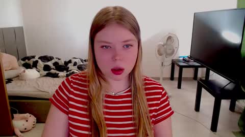 Jennyblonde and Emmabrunette online show from 10.02.25