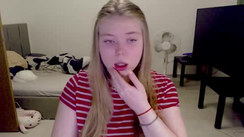 Jennyblonde and Emmabrunette online show from 11.11.25