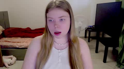 Jennyblonde and Emmabrunette online show from 01.18.26